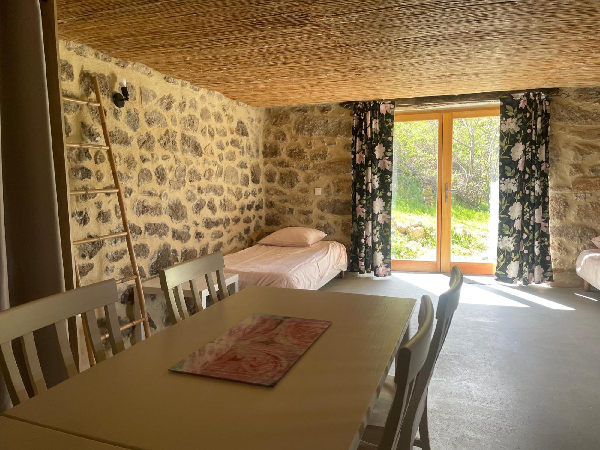 Bed and Breakfast La Beatitude Malaurier Екстер'єр фото